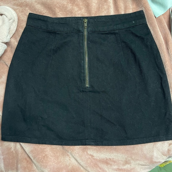 NWT the Lola black mini skirt by Lioness Australia - sold by Princess Polly🖤 - Picture 2 of 6